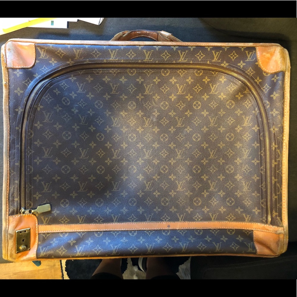Vintage Louis Vuitton 80’s suitcase / luggage